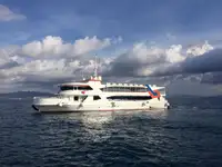 Kapal pelayaran untuk dijual