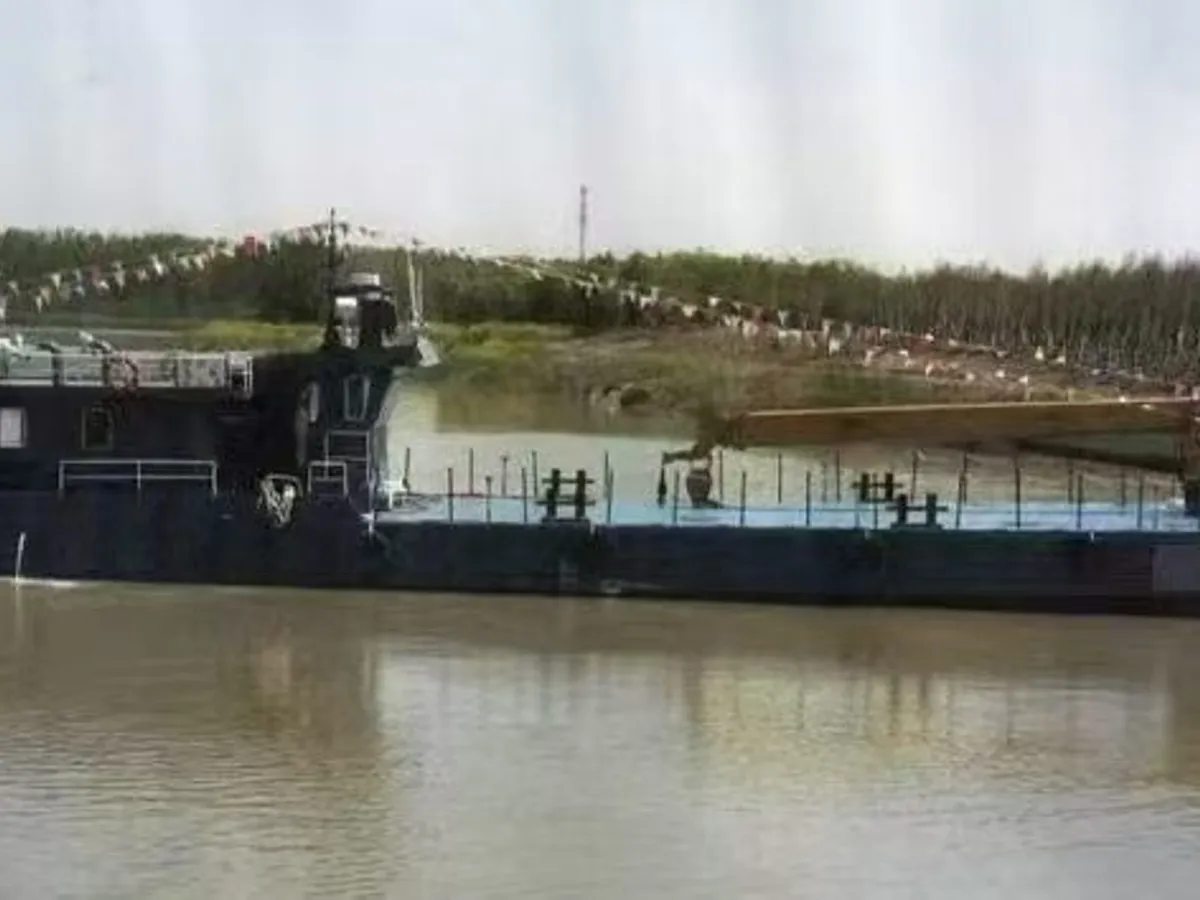 Kapal kren untuk dijual