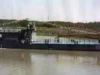 Kapal kren untuk dijual