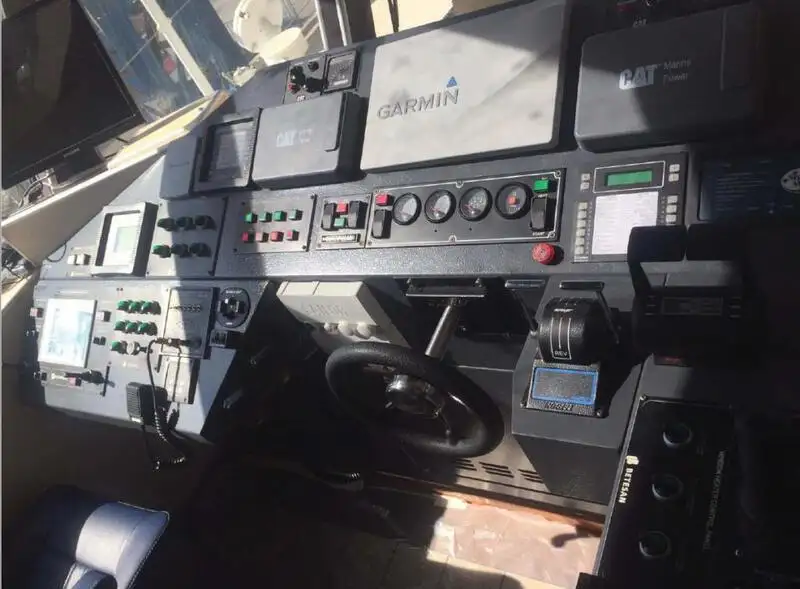 Kapal kerja untuk dijual