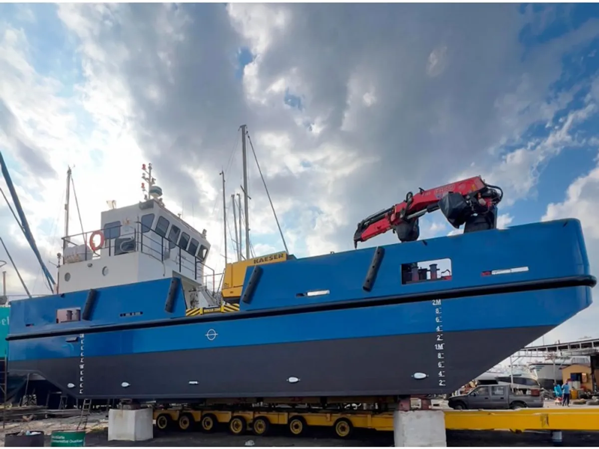 Kapal kontena untuk dijual