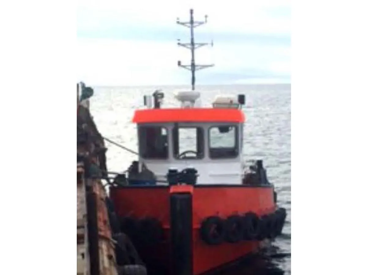 Kapal kerja untuk dijual