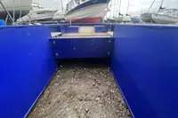 Kapal feri untuk dijual