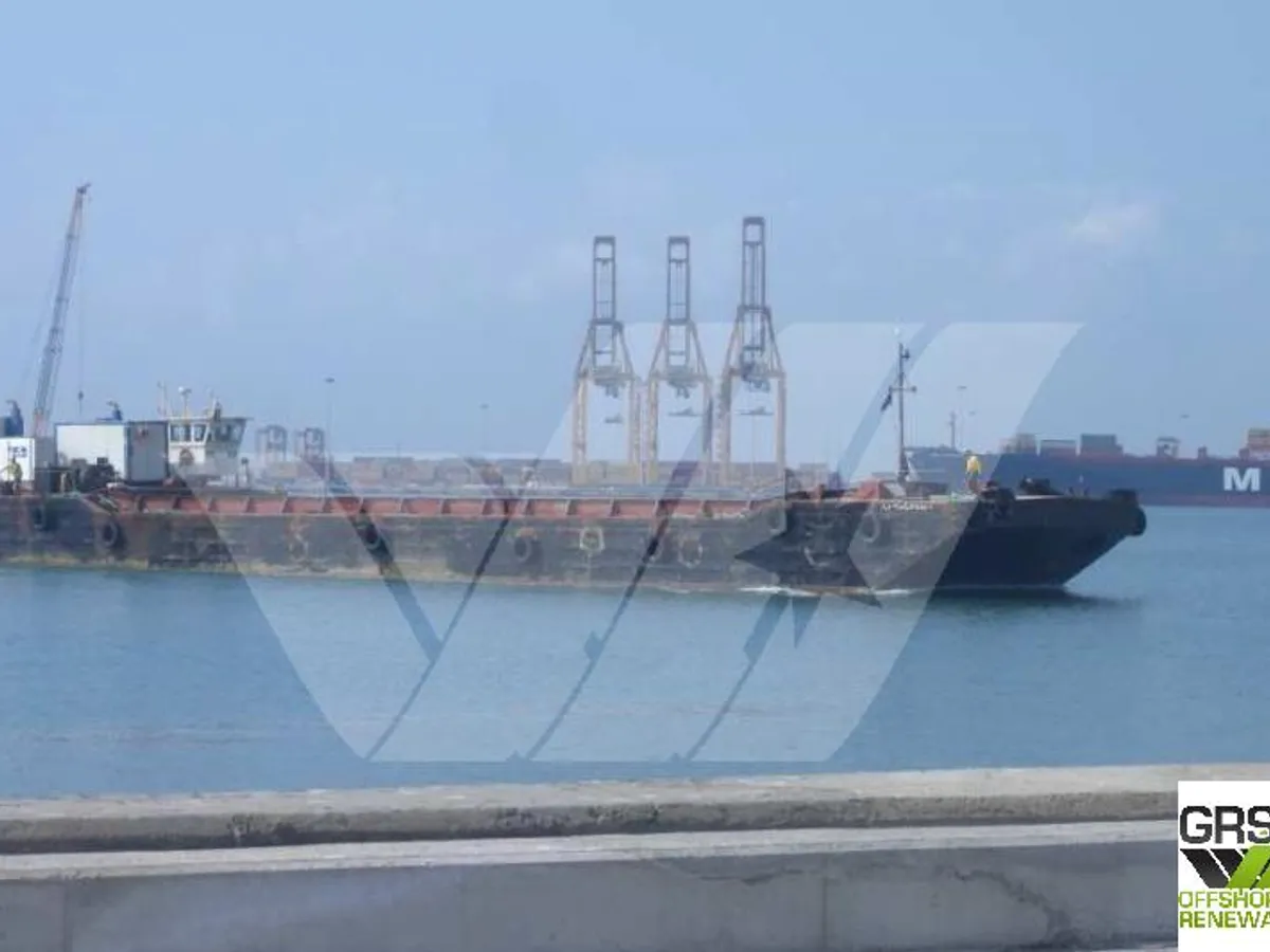 Tongkang untuk dijual