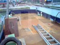 Kapal kerja untuk dijual