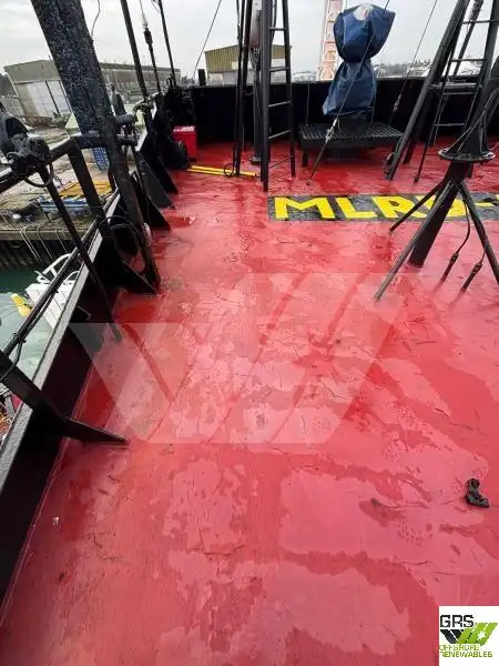 Kapal bekalan untuk dijual