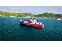 Yacht untuk dijual