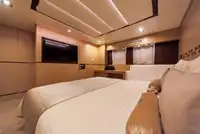Kapal pelayaran untuk dijual