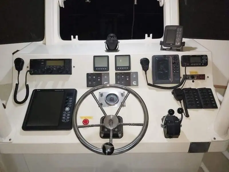 Kapal rondaan untuk dijual