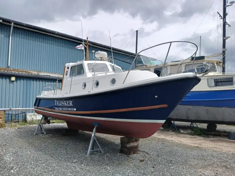 Kapal kerja untuk dijual