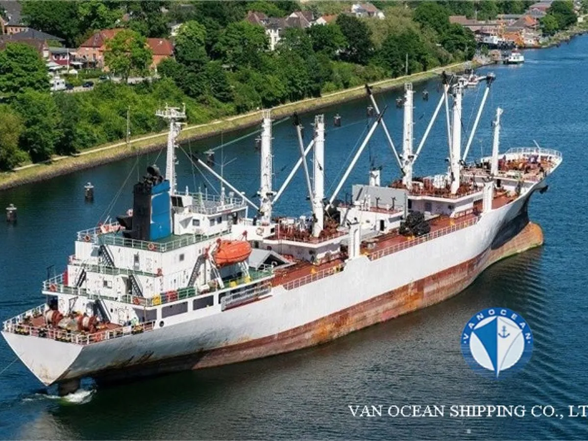 Kapal peti sejuk untuk dijual