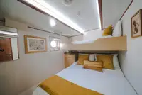 Kapal tinjauan untuk dijual