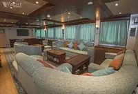 Kapal pelayaran untuk dijual