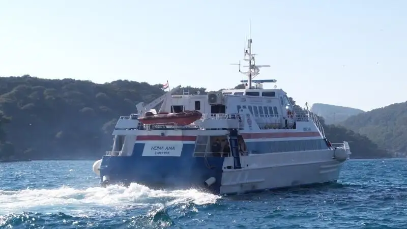 Kapal layar untuk dijual