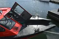 Kapal rondaan untuk dijual