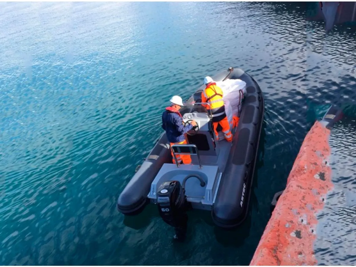 Kapal tunda untuk dijual
