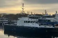 Kapal rondaan untuk dijual