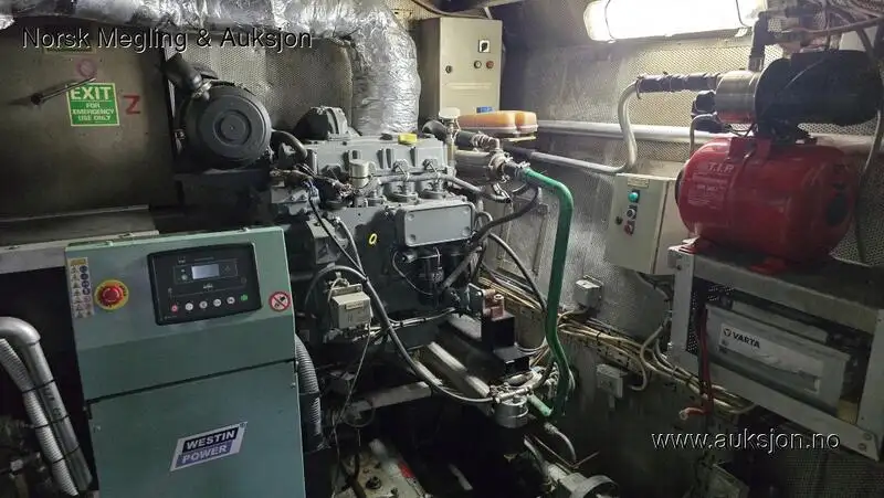 Kapal layar untuk dijual
