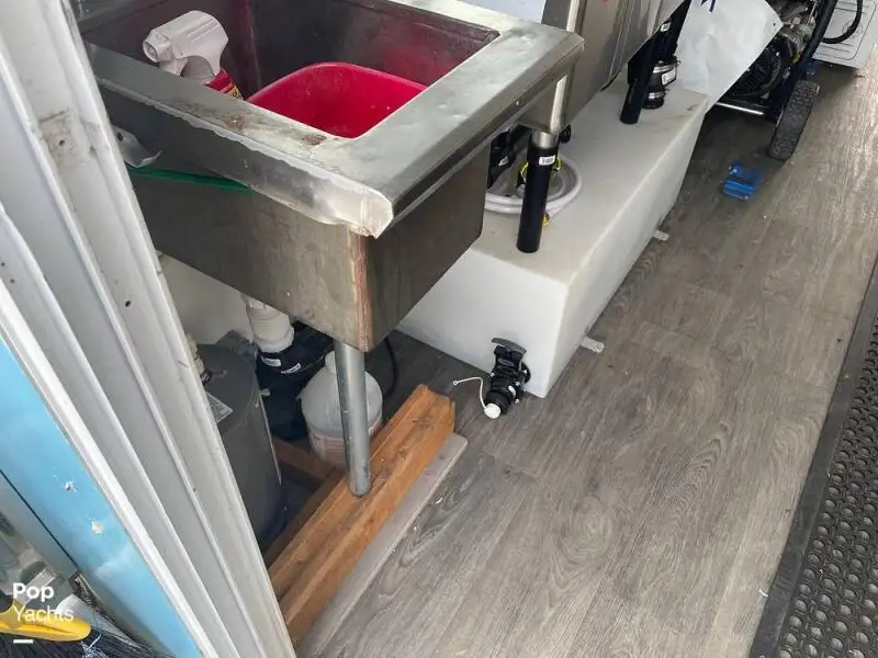 Kapal layar untuk dijual
