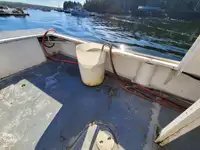 Kapal pemprosesan ikan untuk dijual