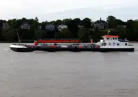 Oil/Chemical tanker untuk jualan