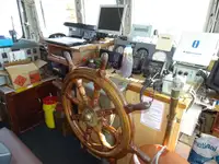 Kapal kerja untuk dijual