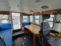 Kapal tinjauan untuk dijual