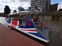Kapal pelayaran untuk dijual