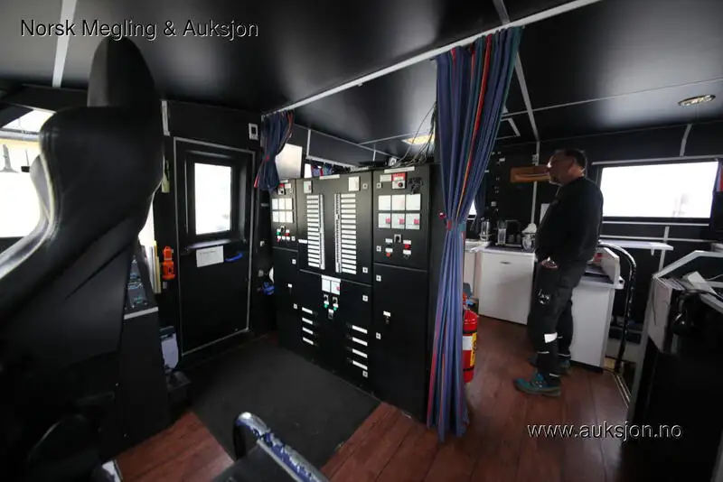 Kapal layar untuk dijual