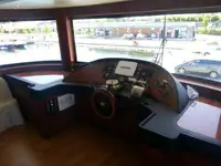 Kapal pelayaran untuk dijual