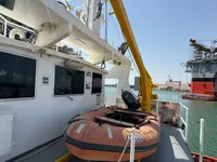 Kapal anak kapal untuk dijual