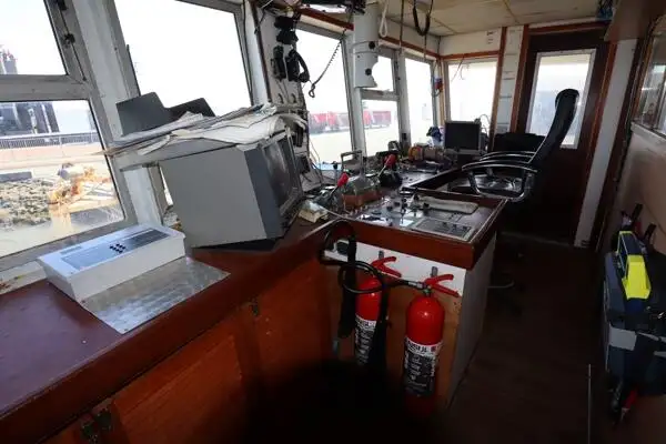 Kapal pelayaran untuk dijual