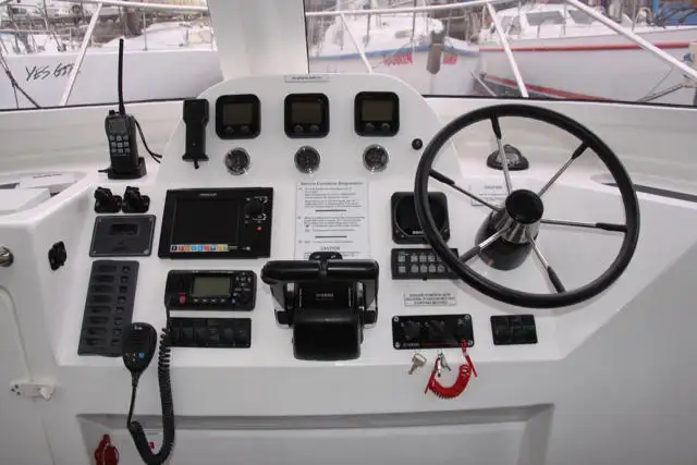 Kapal penyelamat untuk dijual