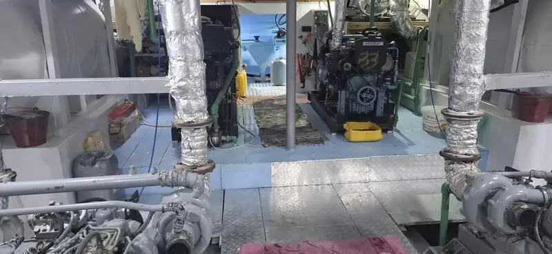 Kapal pelayaran untuk dijual