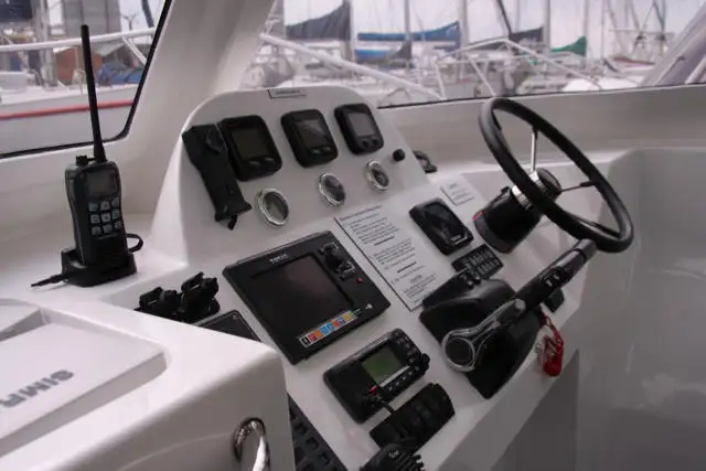 Kapal penyelamat untuk dijual
