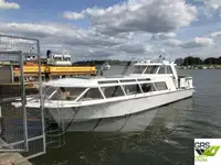 Kapal pelayaran untuk dijual