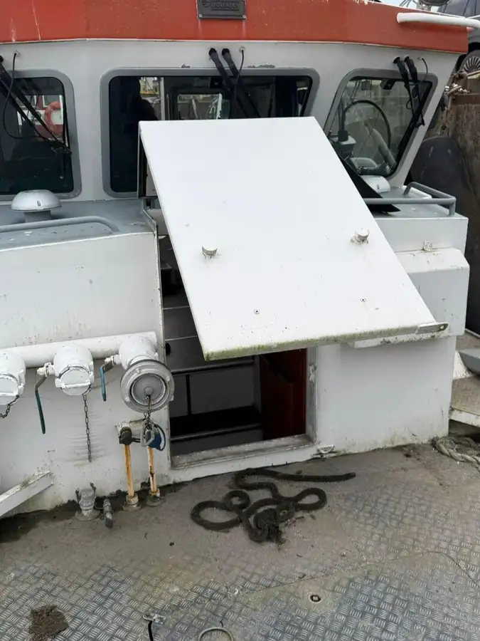 Kapal layar untuk dijual