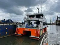 Kapal kontena untuk dijual