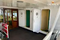 Kapal pelayaran untuk dijual