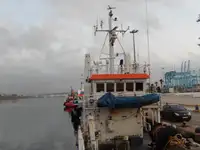 Kapal kerja untuk dijual