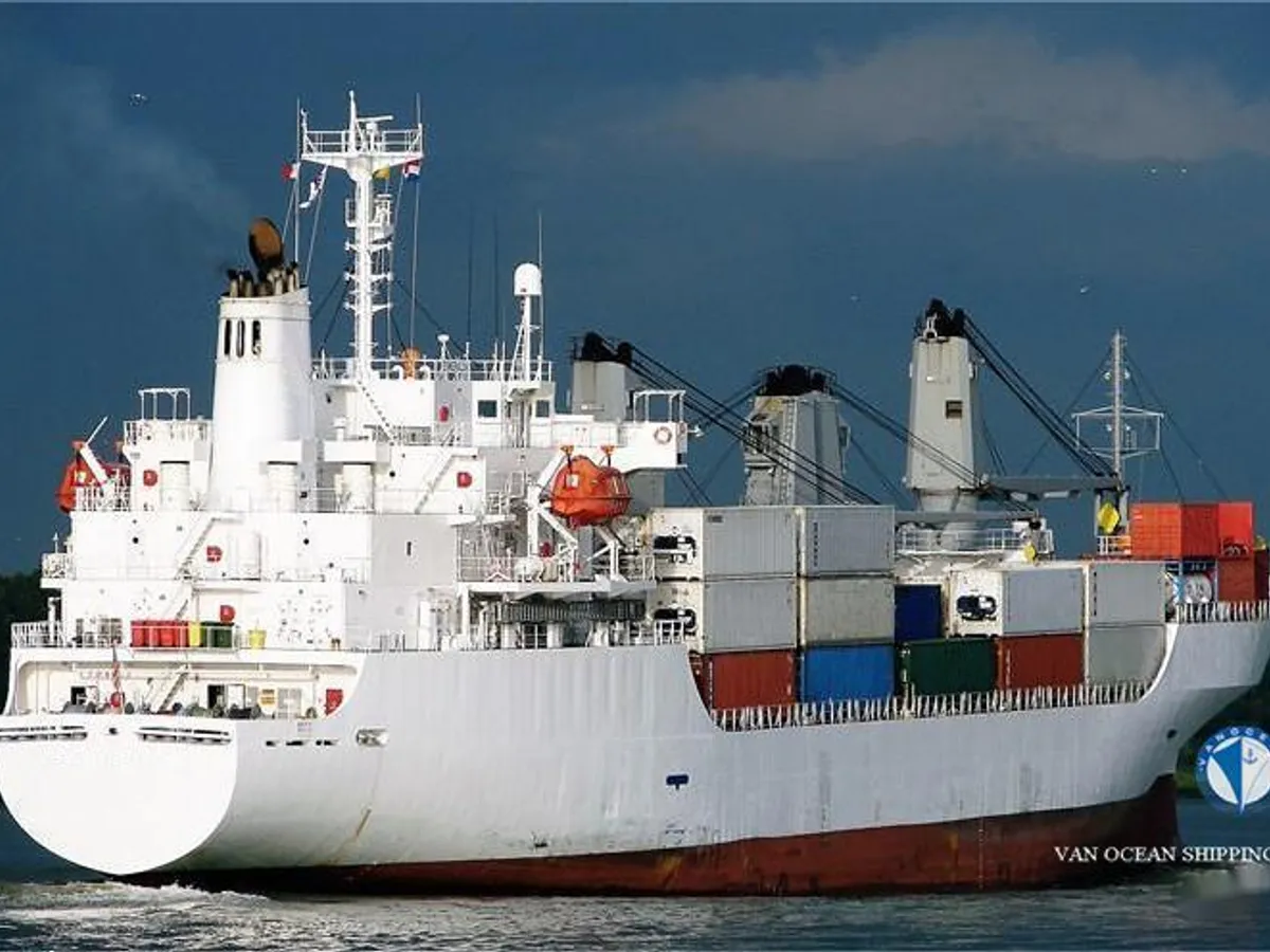 Kapal peti sejuk untuk dijual