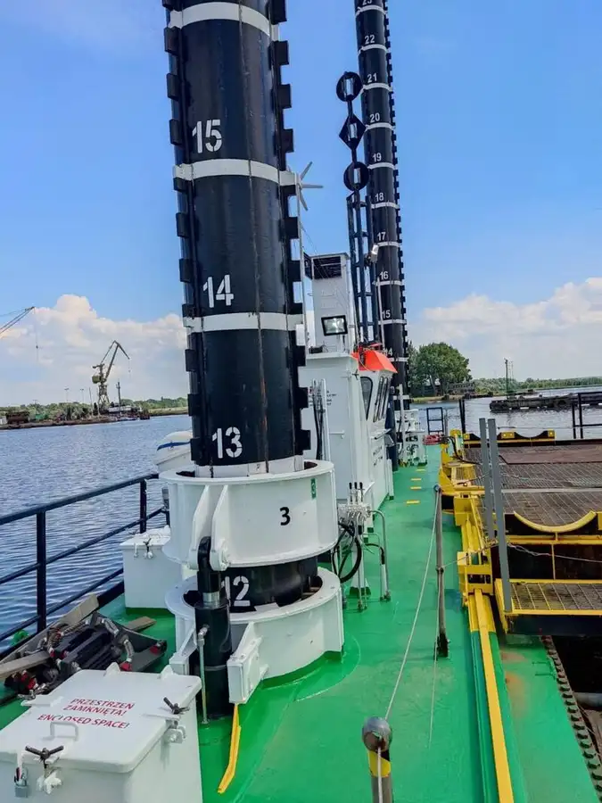 Tongkang untuk dijual