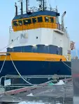 Kapal bekalan untuk dijual