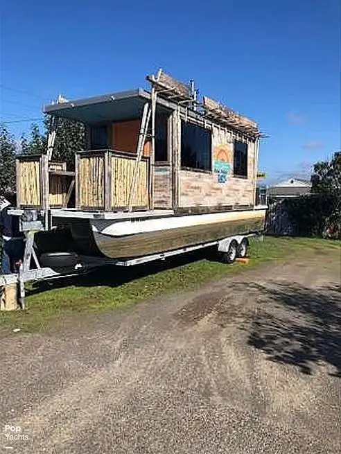 Kapal layar untuk dijual
