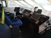 Kapal feri untuk dijual
