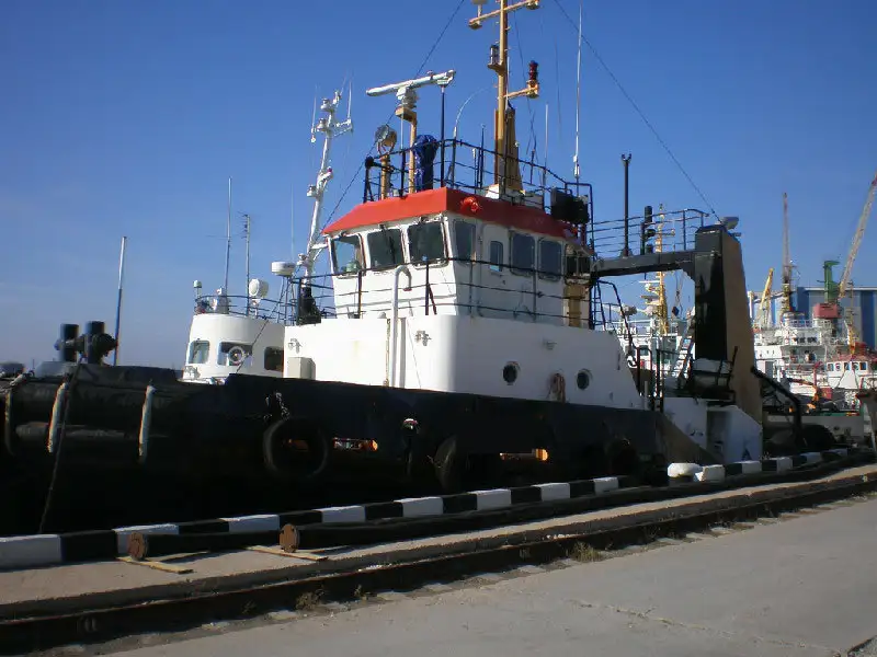 Kapal tunda untuk dijual
