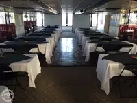 Kapal pelayaran untuk dijual