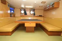 Kapal penyelidik untuk dijual