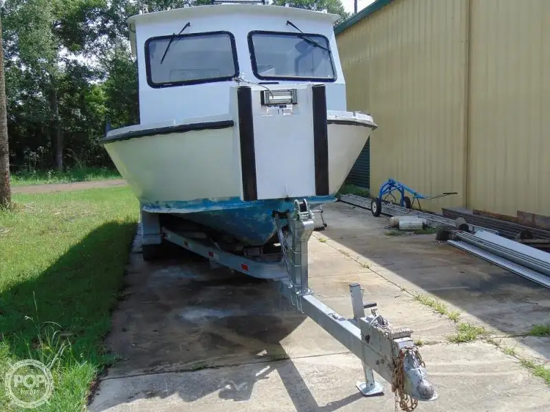 Kapal rondaan untuk dijual