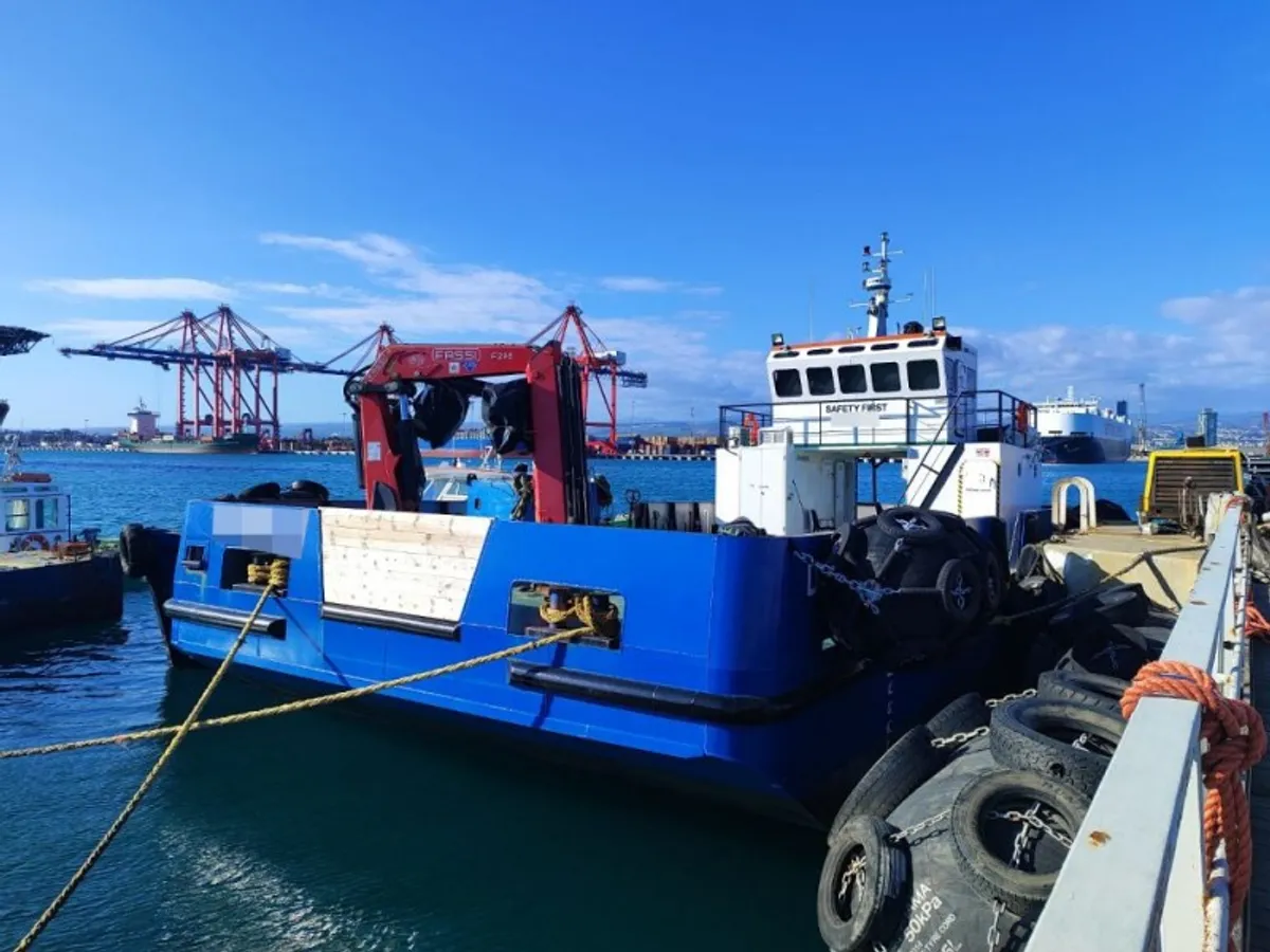Kapal kontena untuk dijual